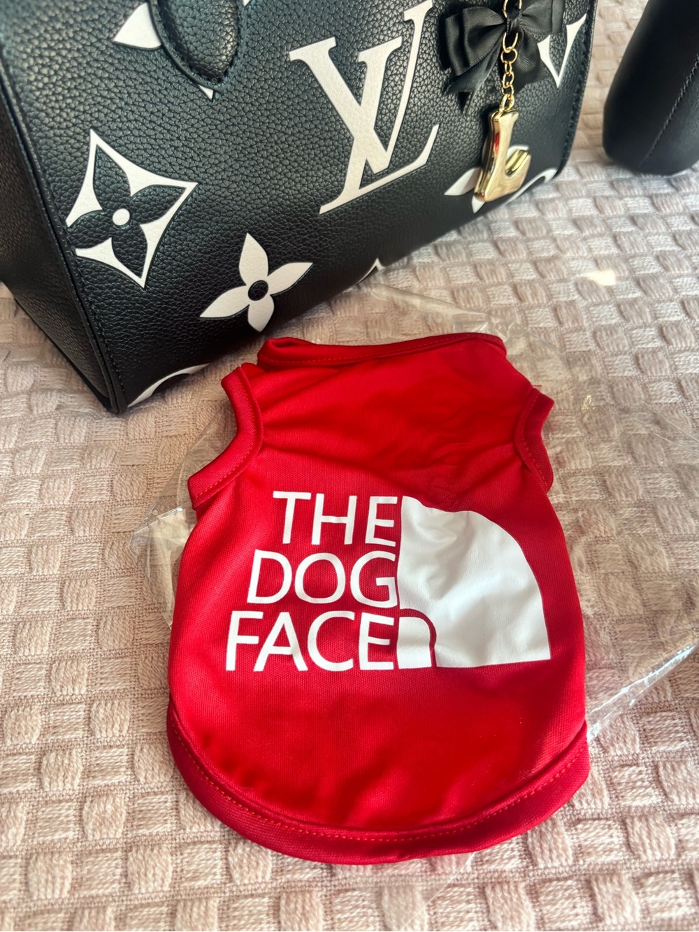 STUNNING THE DOG FACE 😍🐾❤️ X-SMALL TSHIRT FOR PETS 🌟